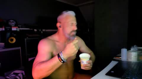 Snapshot of ruffi77 chatting on April 10, 2026, 1:55 am Chico que rico Caliente online show from April 10, 2026, 1:55 am