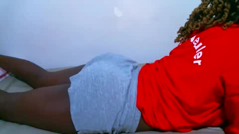 sasha online show from September 22, 2025, 1:46 pm