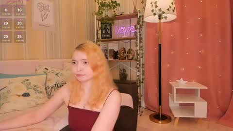 Snapshot of ruminelle chatting on May 1, 2026, 12:10 pm Lilith online show from May 1, 2026, 12:10 pm