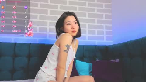 Runi online show from May 19, 2026, 1:56 am