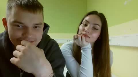 rusiksb31 online show from April 23, 2026, 7:38 pm