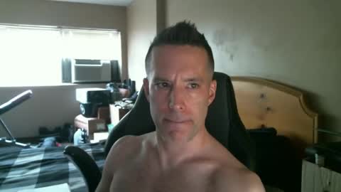 rustic_cuse_777 online show from October 15, 2025, 7:47 pm