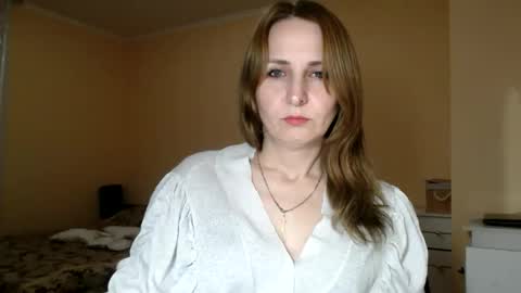 Snapshot of ruthpark chatting on November 17, 2025, 6:03 pm Ruth online show from November 17, 2025, 6:03 pm