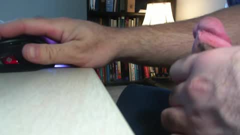 rutmuscle22 online show from October 20, 2025, 6:08 pm