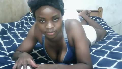 Snapshot of ruu_prettygal chatting on February 28, 2026, 1:45 pm ruu_prettygal online show from February 28, 2026, 1:45 pm