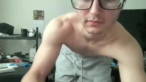 Snapshot of ryan287747 chatting on January 17, 2026, 8:01 pm ryan online show from January 17, 2026, 8:01 pm