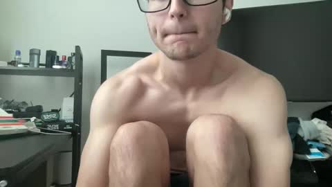 Snapshot of ryan287747 chatting on February 9, 2026, 8:02 pm ryan online show from February 9, 2026, 8:02 pm