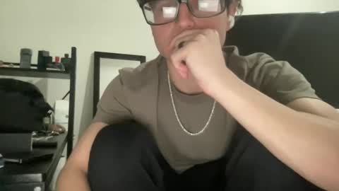 Snapshot of ryan287747 chatting on February 16, 2026, 4:19 am ryan online show from February 16, 2026, 4:19 am