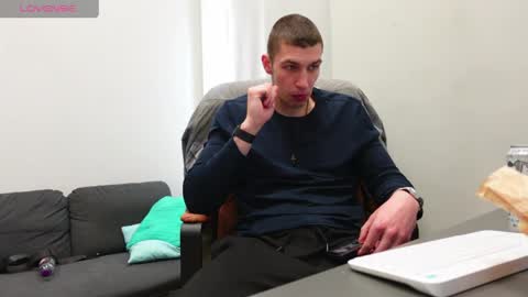 RYAN DOZER online show from April 5, 2026, 5:59 am