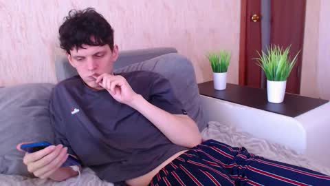 Ryan online show from September 30, 2025, 10:42 am