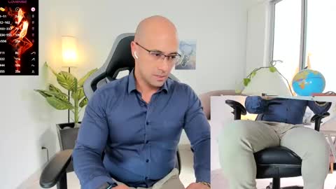 ryan_master_ online show from December 17, 2024, 2:44 pm