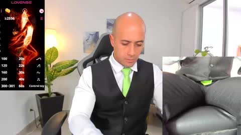 ryan_master_ online show from January 3, 2025, 3:12 pm