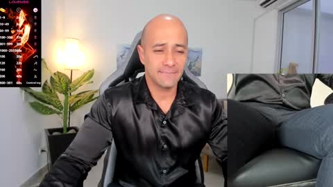 ryan_master_ online show from January 11, 2025, 12:18 pm