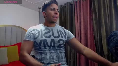 Snapshot of ryan_nesson chatting on November 16, 2025, 1:11 am Ryan online show from November 16, 2025, 1:11 am