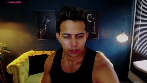 Snapshot of ryan_nesson chatting on December 2, 2025, 7:31 pm Ryan online show from December 2, 2025, 7:31 pm