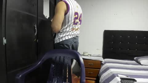 ryan_xc1 online show from January 9, 2026, 2:14 am