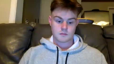 ryanhung_57 online show from February 13, 2025, 4:22 am