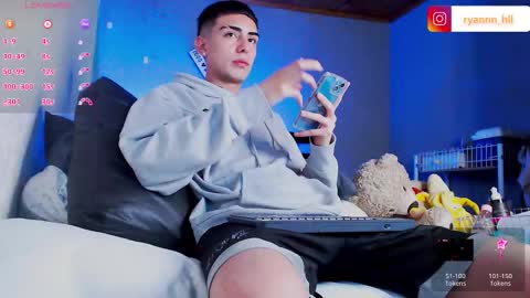 Ryannhill  online show from September 15, 2025, 7:41 am