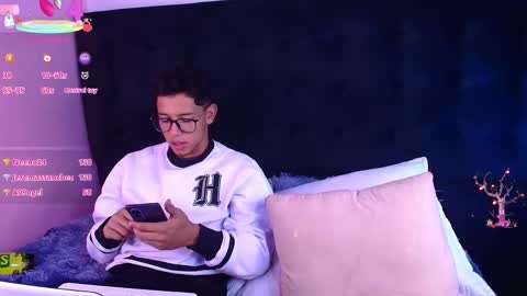 Snapshot of ryanpricee chatting on December 19, 2025, 3:13 am RyanPricee online show from December 19, 2025, 3:13 am