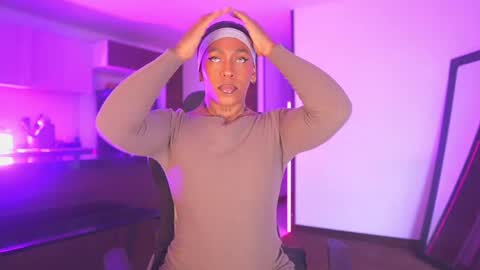 Snapshot of ryansweet_ chatting on April 14, 2026, 11:27 am Ryan online show from April 14, 2026, 11:27 am