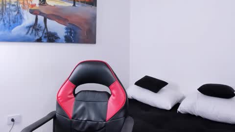 ryanwhite3 online show from November 14, 2025, 12:09 am