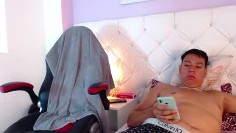 Ryder and Violet online show from January 30, 2025, 2:38 am