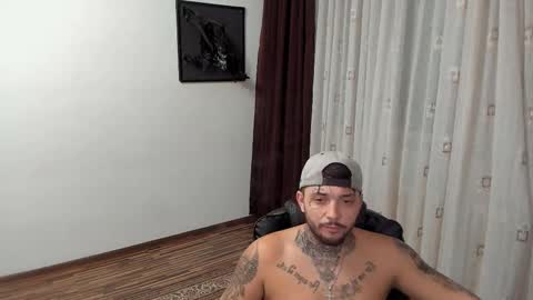 s1nmaster online show from November 2, 2025, 8:22 pm