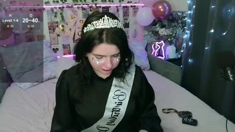 Kate online show from December 7, 2024, 11:45 pm