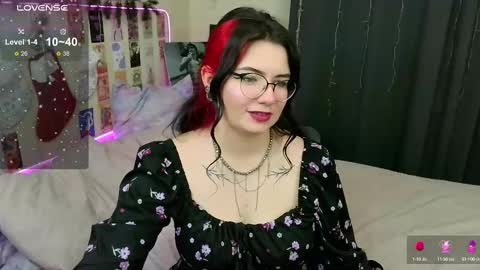 Kate online show from February 23, 2025, 10:39 am