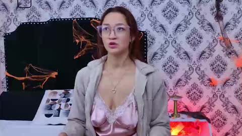 Saara Brown online show from November 2, 2025, 12:18 pm