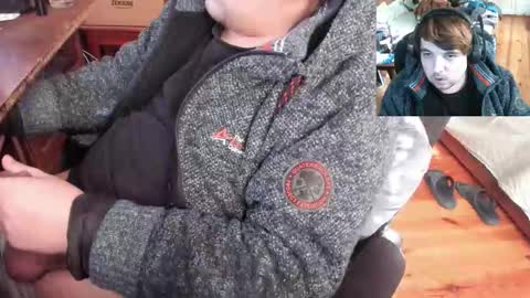 1141323  my Lord Mister Max   moms treasure online show from February 21, 2026, 9:10 am