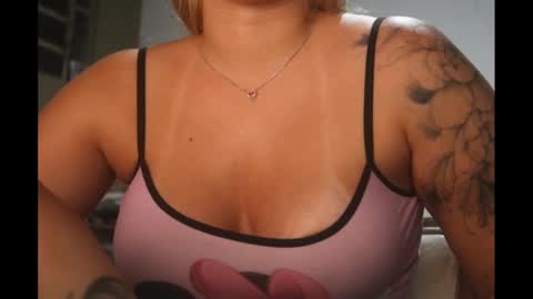 sabrina_ammer online show from January 5, 2025, 11:22 pm