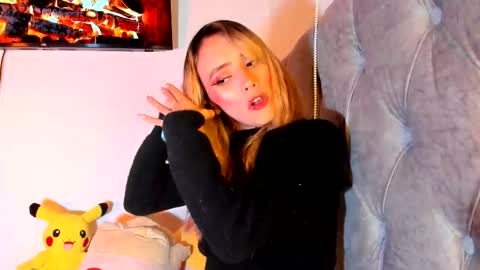 . Sabrina Cole . online show from November 27, 2025, 4:14 am