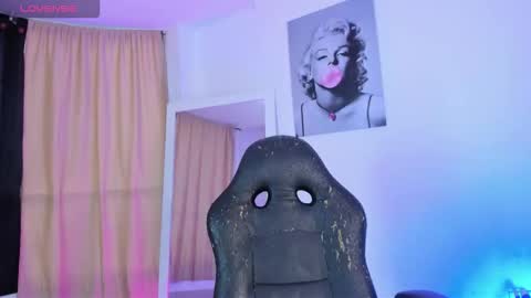 Snapshot of sabrina_lopez1 chatting on October 31, 2025, 10:33 pm sabrina_lopez1 online show from October 31, 2025, 10:33 pm