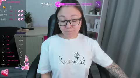 Snapshot of sabrina_sven chatting on January 6, 2025, 11:52 pm GMT7TueWedThuFriSatSun 0100am-0700am online show from January 6, 2025, 11:52 pm