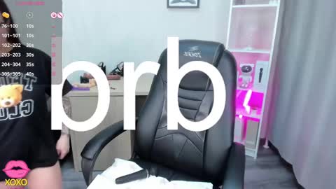 Snapshot of sabrina_sven chatting on March 6, 2025, 4:28 pm GMT7TueWedThuFriSatSun 0100am-0700am online show from March 6, 2025, 4:28 pm