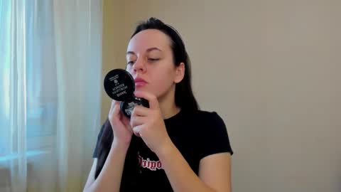 sabrina_tin online show from October 9, 2025, 11:41 am