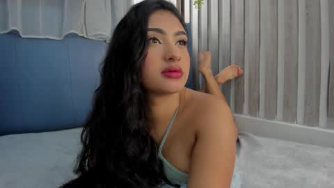 mariana  online show from September 29, 2025, 9:52 pm