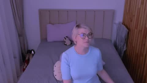 Sabrina MacMarren online show from March 27, 2026, 8:30 pm