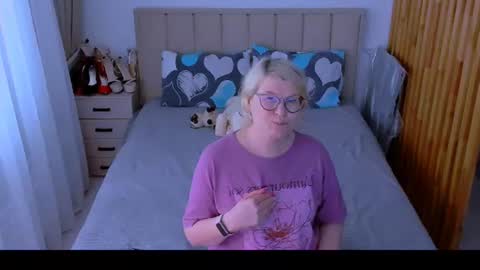 Snapshot of sabrinamacmarren chatting on June 24, 2026, 3:55 pm Sabrina MacMarren online show from June 24, 2026, 3:55 pm