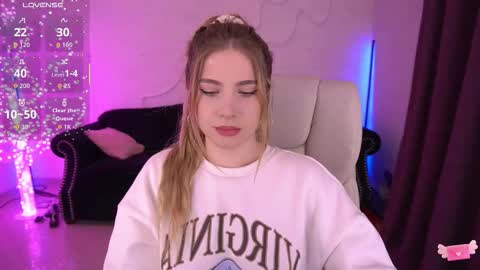 Snapshot of sabrinamuse chatting on February 7, 2026, 7:12 am Sabrina online show from February 7, 2026, 7:12 am