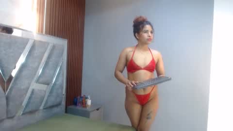 sabrinaroosa202cl online show from December 1, 2025, 11:59 am