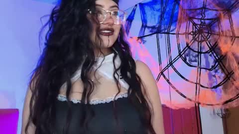 Snapshot of sabrinav_ chatting on October 20, 2025, 11:43 am Sabrina online show from October 20, 2025, 11:43 am