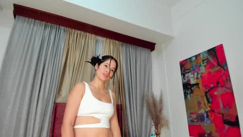 Snapshot of sabrinawarren chatting on December 14, 2024, 12:23 pm Sabrina Warren online show from December 14, 2024, 12:23 pm