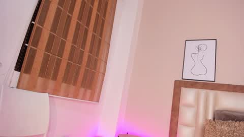 Snapshot of sabrinawarren chatting on December 26, 2024, 11:54 am Sabrina Warren online show from December 26, 2024, 11:54 am