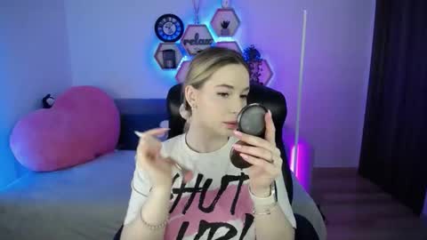 Snapshot of sabrinviolet chatting on February 14, 2026, 9:28 am Sabrina Violet online show from February 14, 2026, 9:28 am