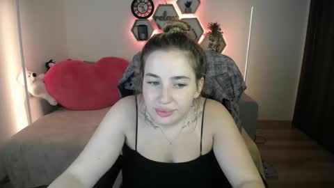 Sabrina Violet online show from July 21, 2026, 8:05 am
