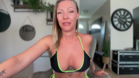 Snapshot of sacha__xx chatting on June 8, 2026, 12:49 pm sacha__xx online show from June 8, 2026, 12:49 pm