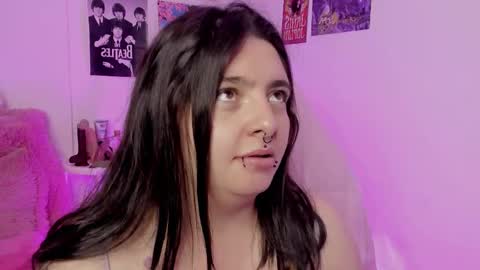 Snapshot of sachi_meow chatting on November 8, 2025, 11:10 am Ig online show from November 8, 2025, 11:10 am