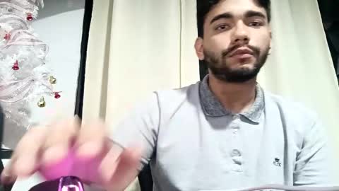 Snapshot of sack_rojas chatting on December 5, 2024, 6:43 am Sack online show from December 5, 2024, 6:43 am